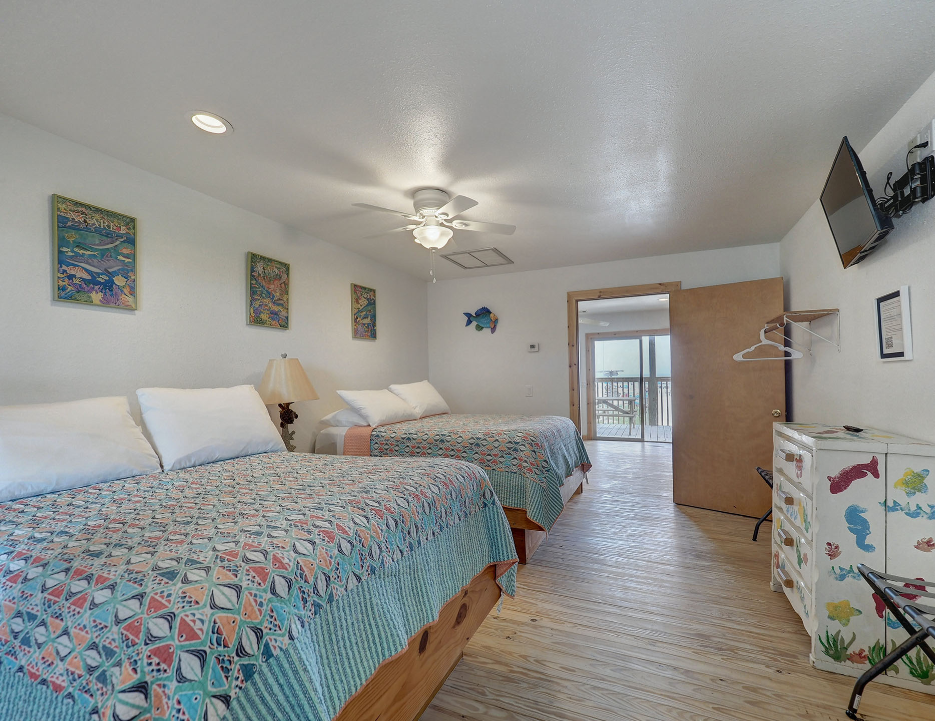 Unit 1 - Bedroom with 2 beds
