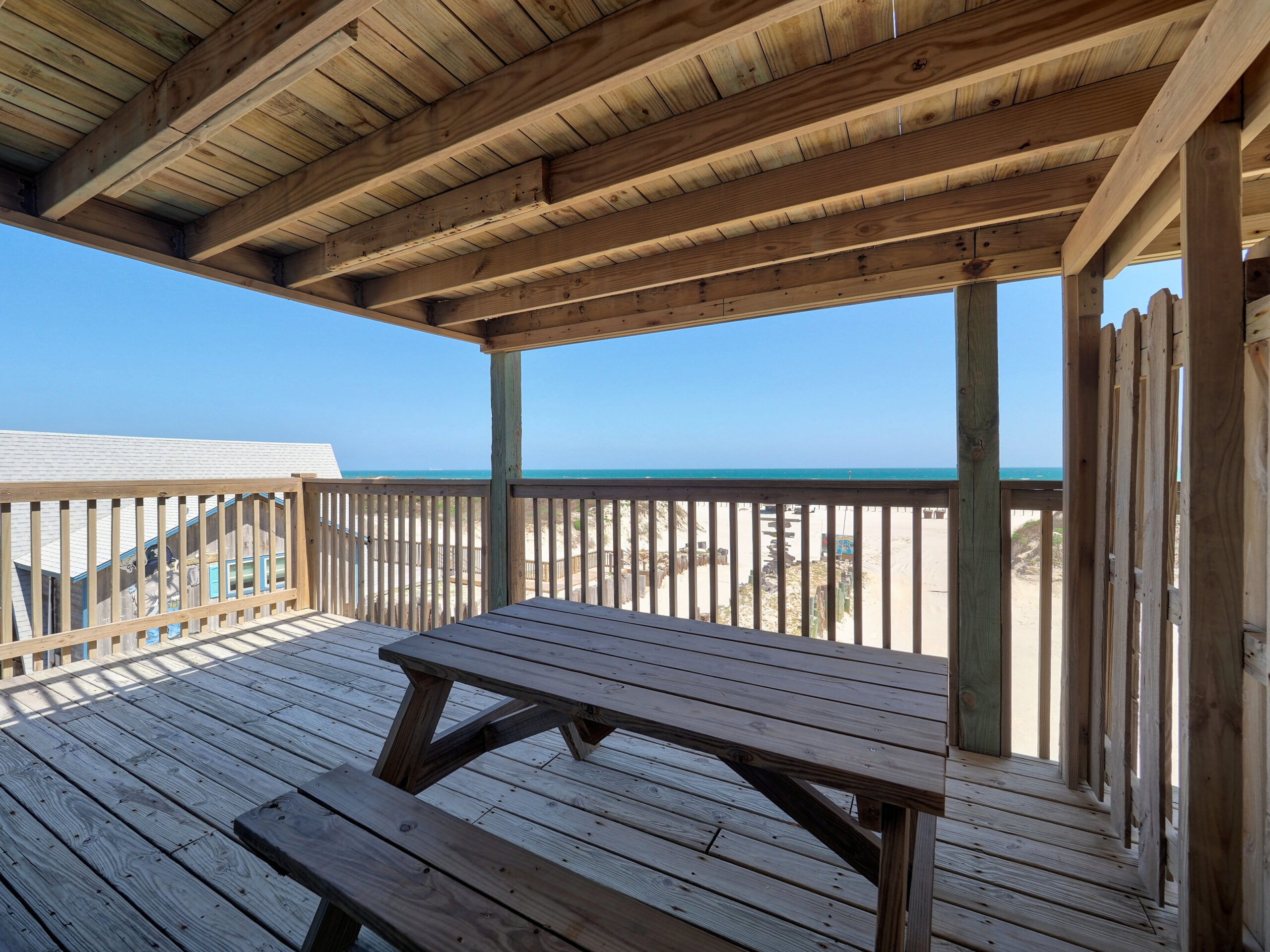 Surf's Up - Balcony Patio