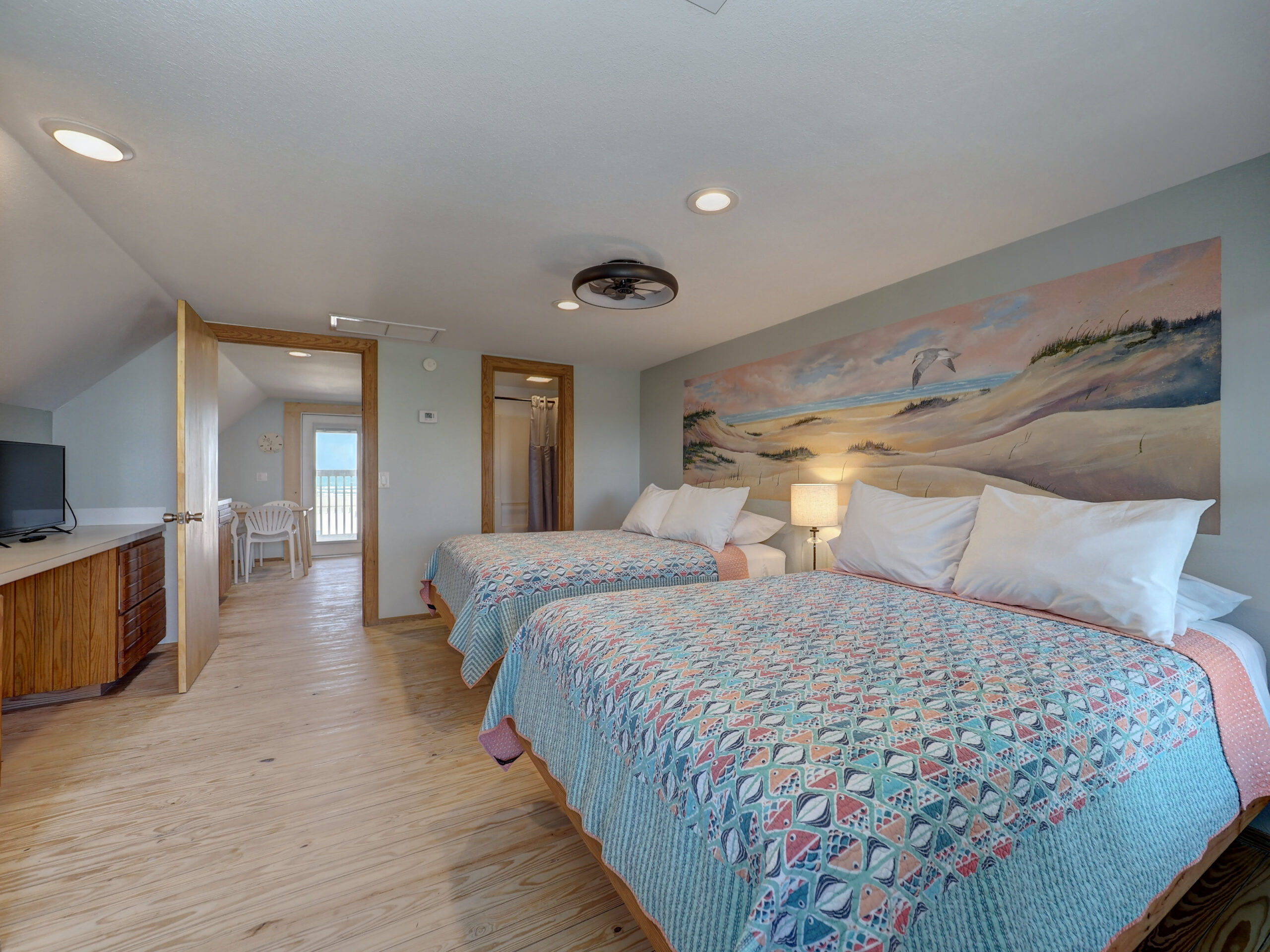 Surf's Up - Bedroom