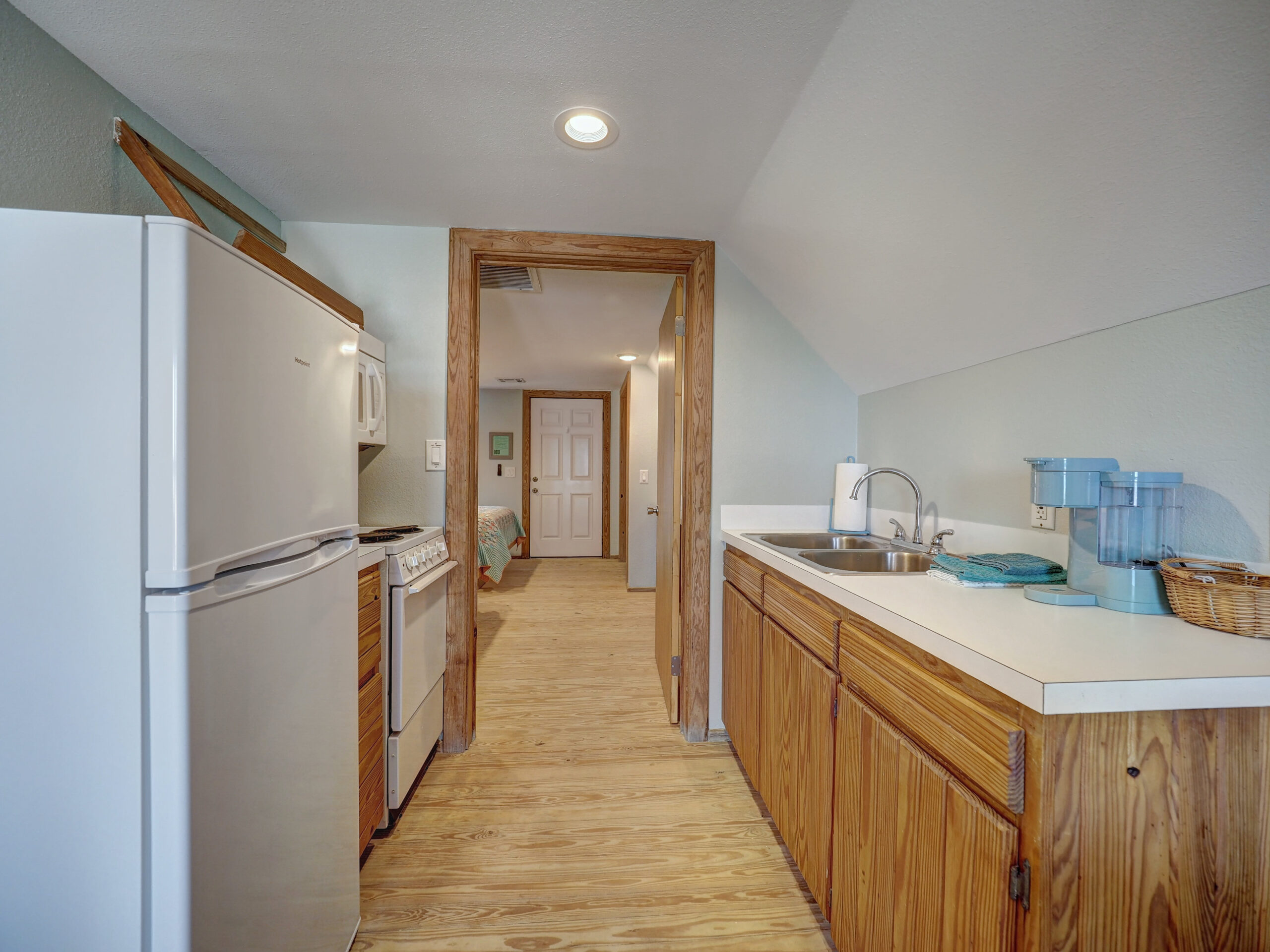 Surf's Up - Kitchen
