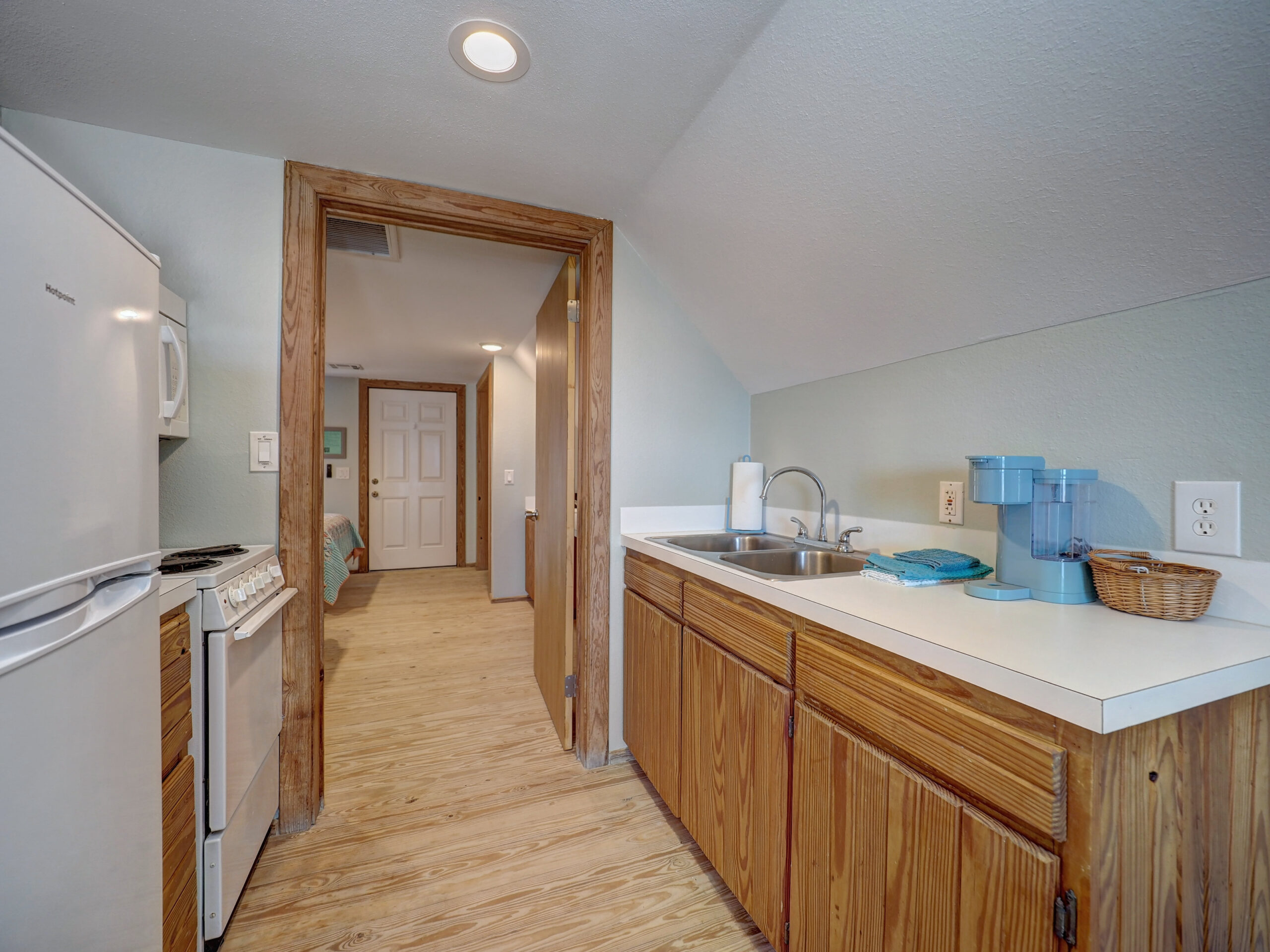 Surf's Up - Kitchen